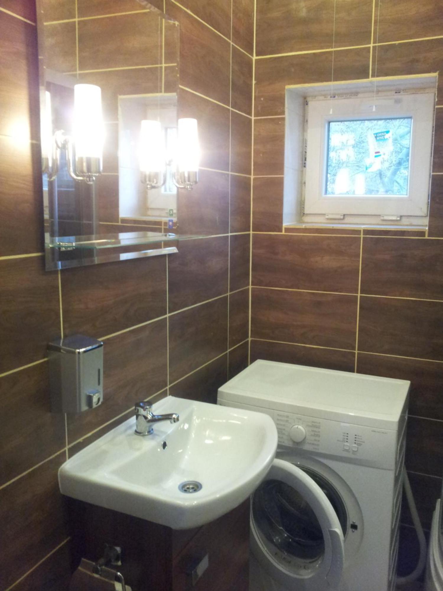 Cozy Apartment With Garden Гданск Екстериор снимка
