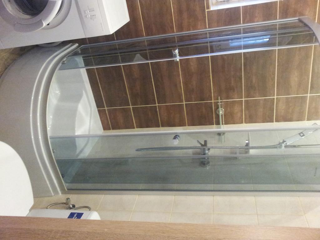 Cozy Apartment With Garden Гданск Екстериор снимка