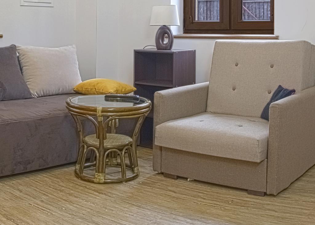 Cozy Apartment With Garden Гданск Екстериор снимка