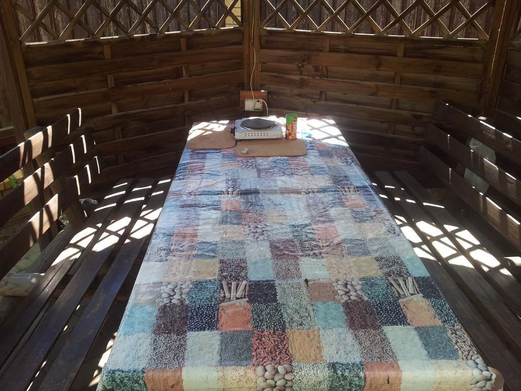 Cozy Apartment With Garden Гданск Екстериор снимка